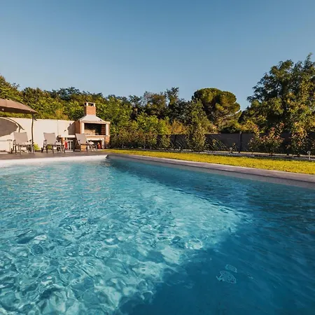 Angelina Villa